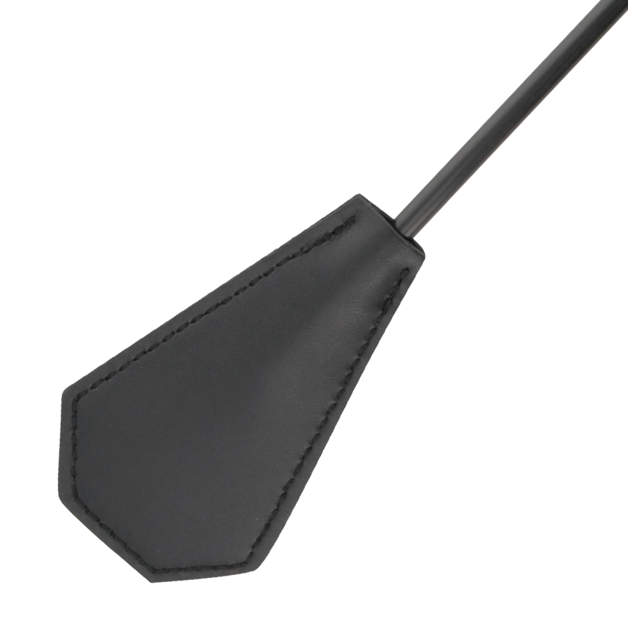 Darkness – Chicote Sensorial de Penas Preto (48 cm)